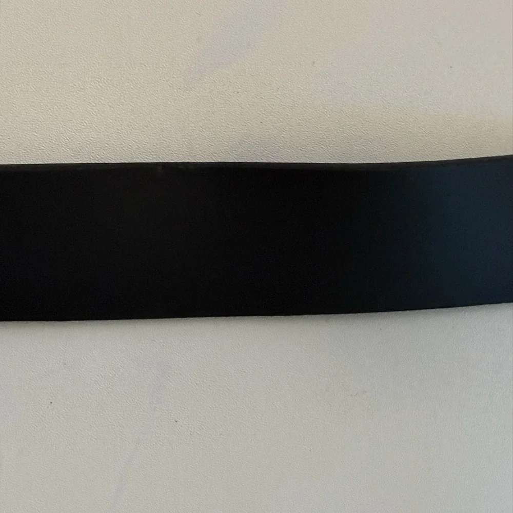 Levi's Black Genuine Leather Size 32 Mens Belt Without Buckle
